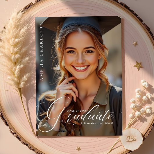 Moderne script typografie foto-overlay afstudeerdo aankondiging