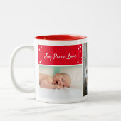 Moderne Script Typografie Kerst Rood Foto Tweekleurige Koffiemok (Links)