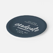 Moderne script typografie marineblauwe afstudeerkl papieren bordje (Gekanteld)