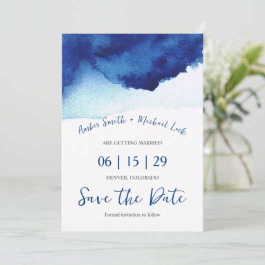 Moderne Script Waterverf Indigo Blauwe Foto Save The Date (Staand voorkant)