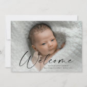 Moderne script Welkom baby foto geboortedetails Bedankkaart (Voorkant)