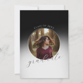 Moderne Script Zwart-Wit Ombre Foto Afstuderen Kaart (Achterkant)
