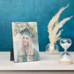 Moderne scriptfoto-Afstuderen Cadeaus Fotoplaat<br><div class="desc">Een modern en elegant afstuderen cadeau voor uw pas afstuderen kind,  vriend of collega. Het kenmerkt een manuscript dat en een foto van afstuderen.</div>