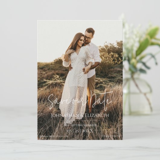 Moderne scriptfoto save the date (Staand voorkant)