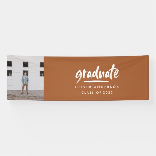 Moderne scriptfoto terracotta elegant afstuderen spandoek (Horizontaal)