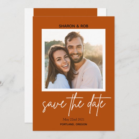 Moderne scriptfoto terracotta save the date (Voorkant / Achterkant)