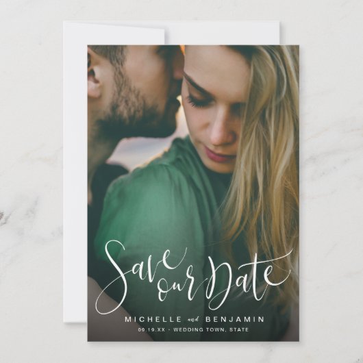 Moderne scriptie foto trouwkaart save the date (Voorkant)