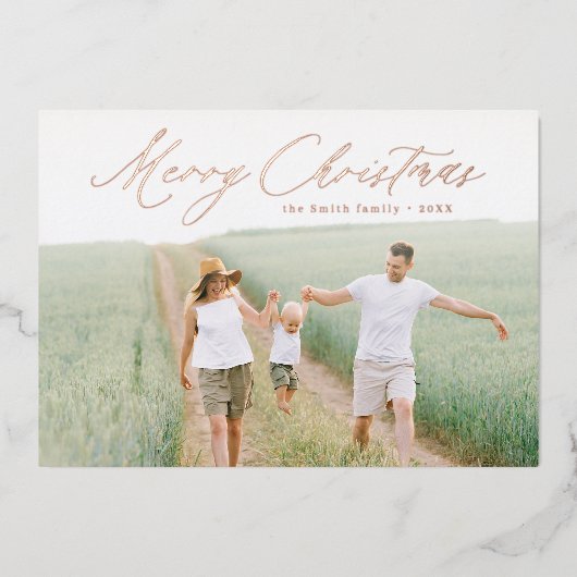 Moderne Scriptie Prettig Kerstfeest Foto Vakantie Folie Uitnodiging (Voorkant)