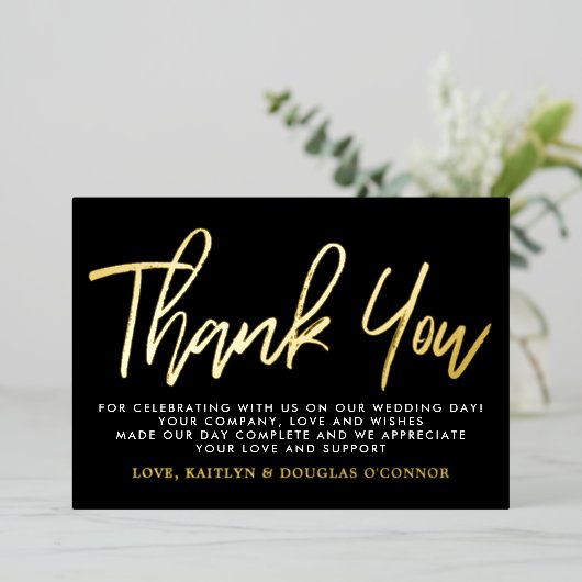 Moderne scriptweddenschap Echt bedankt Folie Uitnodiging (Staand Voorkant)