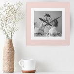 Moderne serie foto's Pastel Roze Eenvoudige Gift Vierkante Klok<br><div class="desc">Moderne serie foto's Pastel Roze Eenvoudige Gift</div>