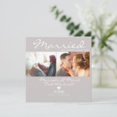 Moderne Simpele Hart Bruidspaar Viering Kaart (Staand voorkant)
