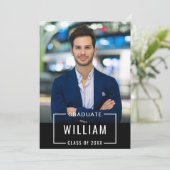 Moderne Simple Black White PHOTO Graduation Party Kaart (Staand voorkant)