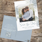 Moderne Simple Dusty Blue Floral Photo QR Code Briefkaart