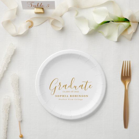 Moderne Simple Gold Script Graduation Party Papieren Bordje (Huwelijk)