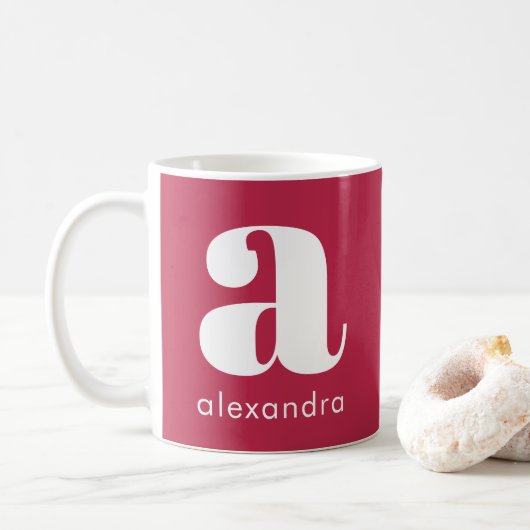 Moderne Simple Pink Monogram Initiaal Letter-naam Koffiemok (Met donut)