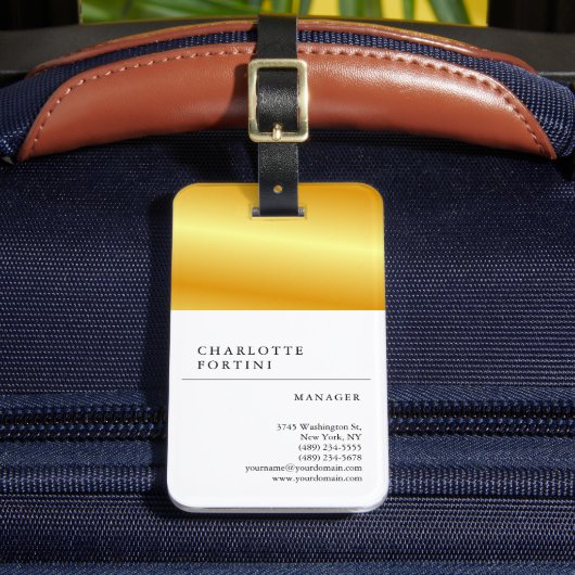 Moderne Simple White Gold Color Minimalist Bagagelabel (Voorkant Insitu 2)