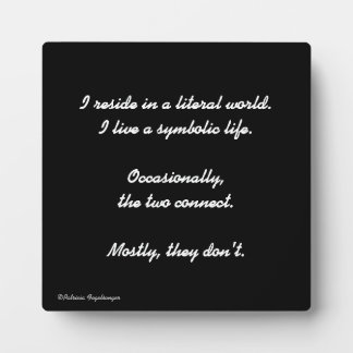 Moderne simplistische letterlijke symbolische fotoplaat