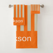 Moderne sinaasappels en beige strippen bad handdoek (Insitu)