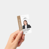 Moderne Sjabloon Medewerker Foto Logo Naam Bruin Badge (Handheld)