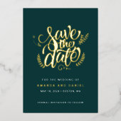 Moderne smaragdgroene kalligrafie scriptie bruilof folie uitnodiging (Voorkant)