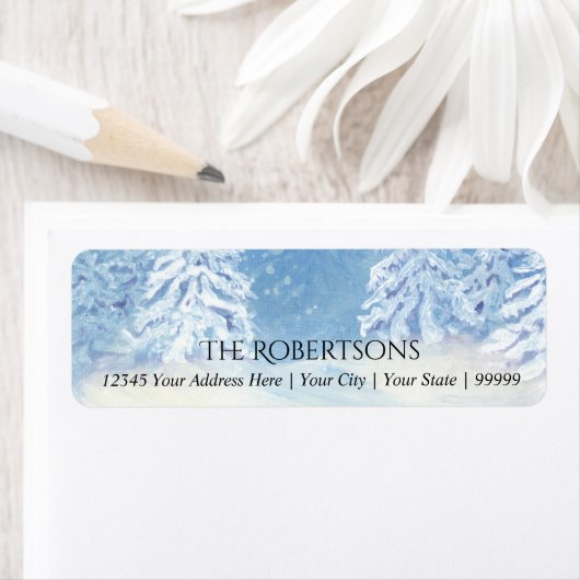 Moderne sneeuwval tussen bomen | Retouradres Etiket (Insitu)