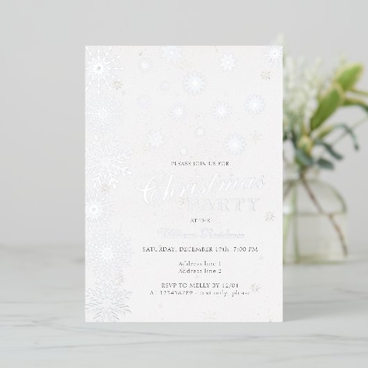 Moderne Sneeuwvlok Sneeuwwitje Winter Kerstfeest Folie Uitnodiging (Staand Voorkant)