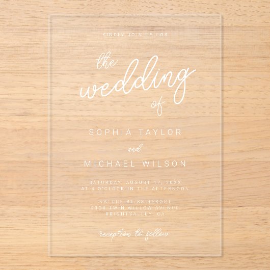 Moderne speelse kalligrafie zwart wit bruiloft acryl uitnodigingen (Voorkant)