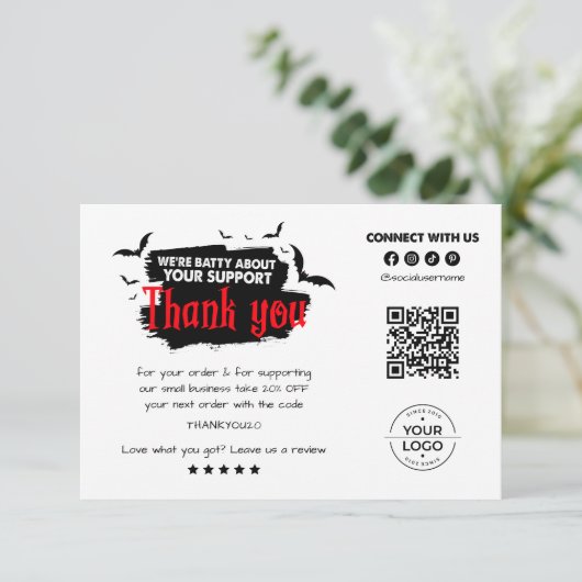 Moderne Spooky Halloween QR-code Bedankt Card (Staand voorkant)