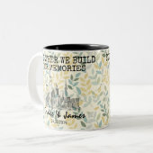 Moderne stadsgezicht koppel — botanische achtergro tweekleurige koffiemok (Voorkant links)