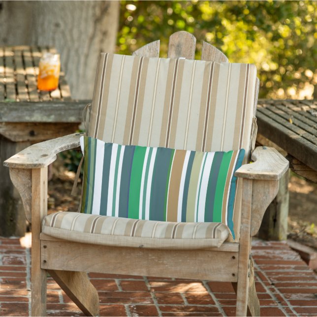 Moderne stapes voor nieuwe seizoenen buitenkussen (Stoel)