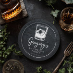 Moderne stijl vrijgezellenfeest papieren bordje<br><div class="desc">Maak een indrukwekkende indruk met deze gepersonaliseerde papieren borden voor vrijgezellenfeesten. Perfect om een touch van klasse toe te voegen aan je vrijgezellenfeest vieringen,  deze papieren borden voegen een cool en stijlvol detail toe aan de decoratie.</div>