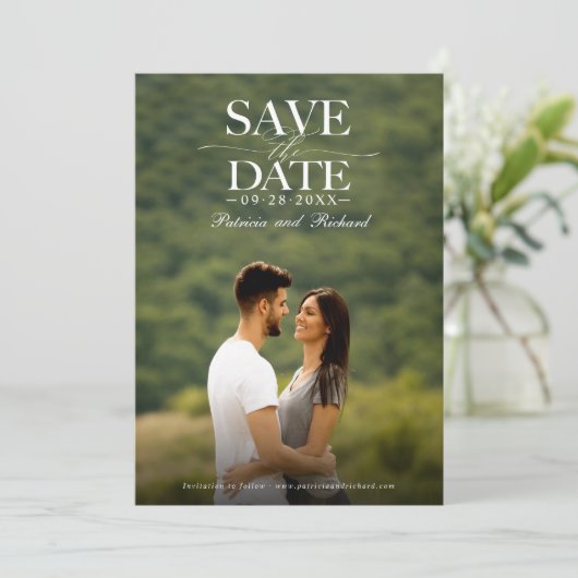 Moderne , stijlvolle bruiloft bespaart de datum fo kaart (Staand voorkant)