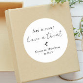 Moderne stijlvolle liefde is zoete bruiloft gunst ronde sticker