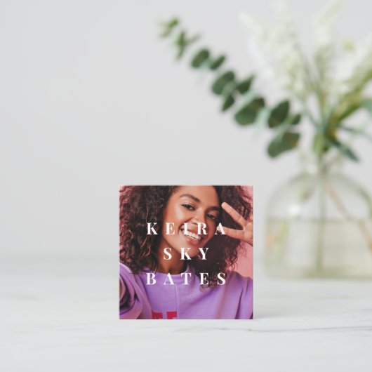 Moderne, stijlvolle, minimalistische foto van typo vierkante visitekaartje (Staand voorkant)