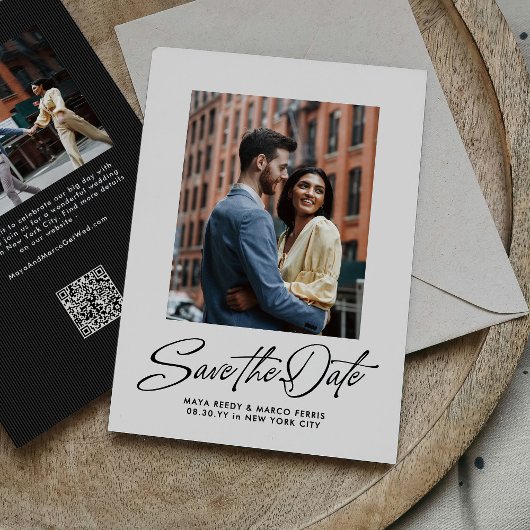 Moderne stijlvolle script twee foto save the date