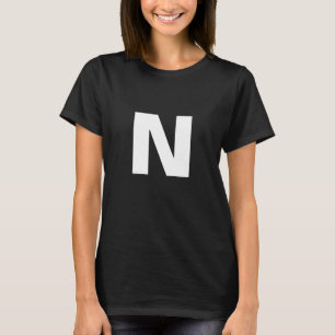 Moderne stijlvolle trendy initiële letter monogram t-shirt
