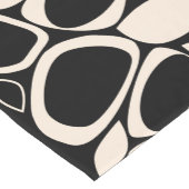 Moderne Stijlvolle Zwarte Crème Abstracte Patroon Korte Tafelloper (Hoek)