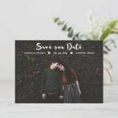 Moderne Stippen Penseel Script Foto De datum opsla Save The Date (Staand voorkant)