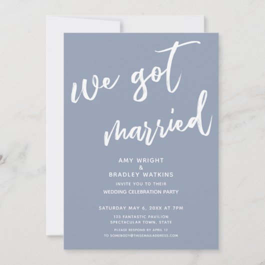Moderne Stof Blauw We Zijn Getrouwd Trouwreceptie Kaart (Voorkant)