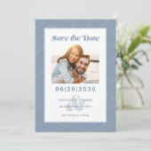 Moderne Stof met Blauwe Patroon | Save the Date Fo (Staand voorkant)