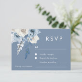 Moderne Stofblauwe & Witte Bloemige Trouwdag RSVP Kaartje (Staand voorkant)
