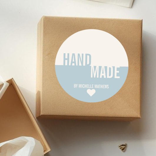 Moderne, stoffige blauwe beige typografie handgema ronde sticker