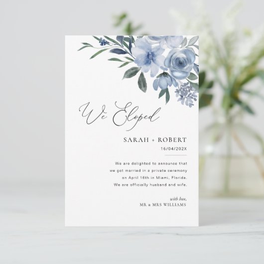 Moderne stoffige blauwe script huwelijksaankondigi bedankkaart (Staand voorkant)