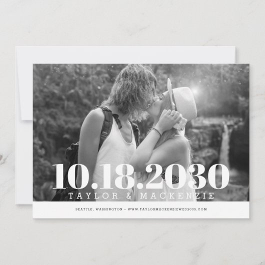 Moderne Strakke Eenvoudige Minimalistische Trouwda Save The Date (Voorkant)