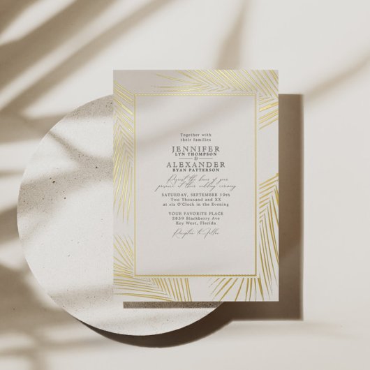 Moderne Strand Palm Bruiloft Ivoor Goud Folie Uitnodiging