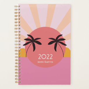 Moderne strand zonsopgang palmboom roze 2023 planner