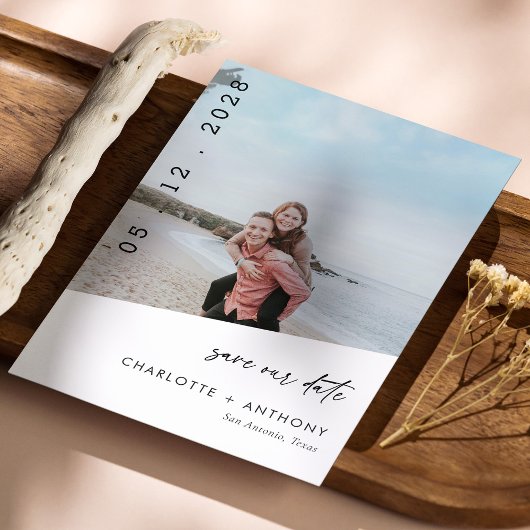 Moderne strandfoto save-the-datekaart kaart