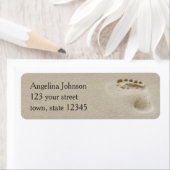 Moderne strandzand voetafdruk retouradres etiket (Insitu)