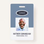 Moderne streepjescode voor Logo werknemer in kleur Badge (Voorkant)