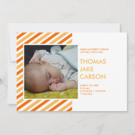 Moderne strepen oranje geboorteaankondiging baby aankondiging